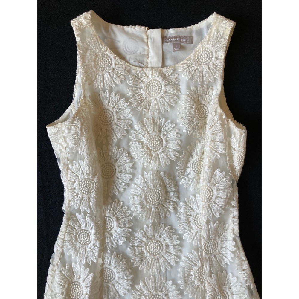 Banana Republic Ivory Daisy Embroidered Drop Waist Dress Womens 2 Sleeveless